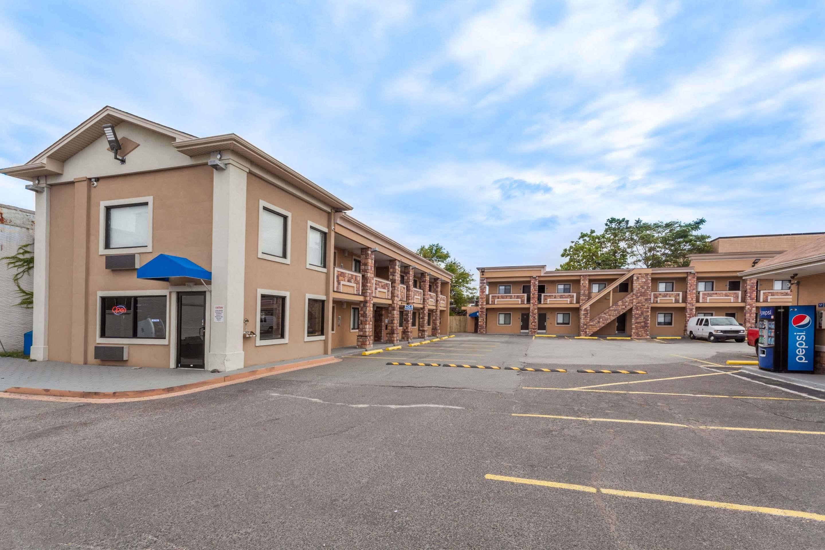 Travelodge By Wyndham South Hackensack Exterior photo